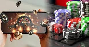 Live-studio Crazy Time wheel spinning with multiplier indicator and bonus round announcement.